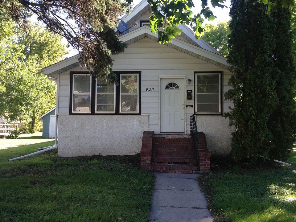 1st image of 527 Ann St SE