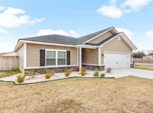 302 Huntington Dr NE, Ludowici, GA 31316