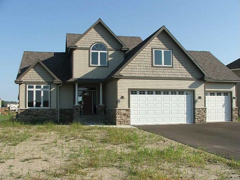 Very unique 4BR, 3 BA w/awesome floor plan!