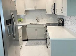 9 Cambridge A #A, West Palm Beach, FL 33417