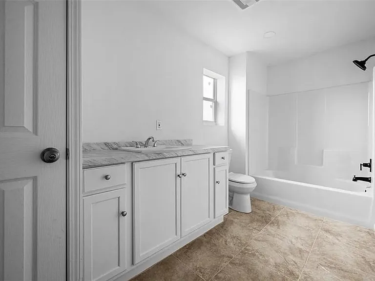 1105 Esperanza St #A — Photo 22