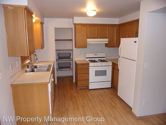 4th image of 4719 60th Ave NE