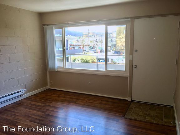 4th image of 610 2nd Ave W APT 204