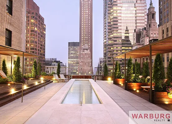 Sold by Warburg | media 5