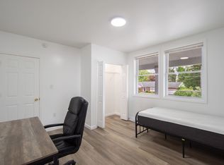 2013 15th St SUITE 1, Troy, NY 12180