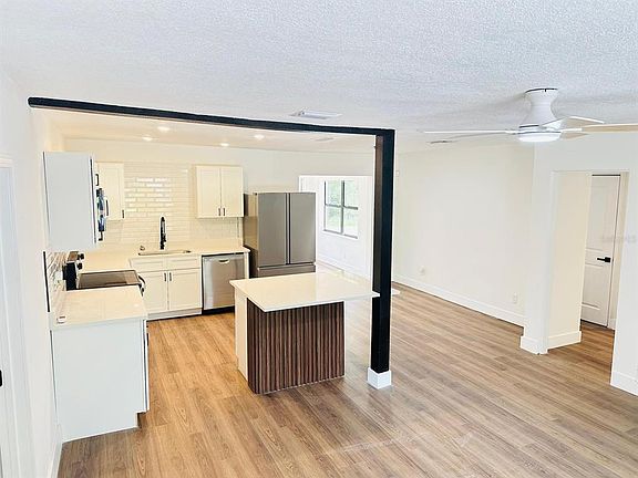 4th image of 5621 LEJEUNE DRIVE