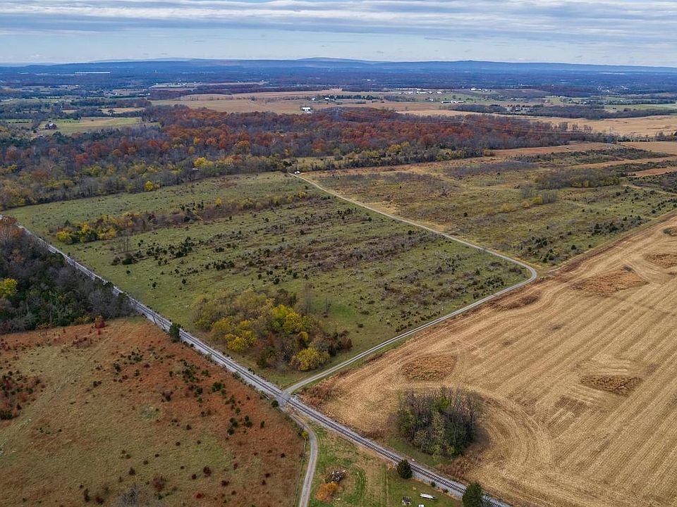 1st image of 2481 Summit Point Rd