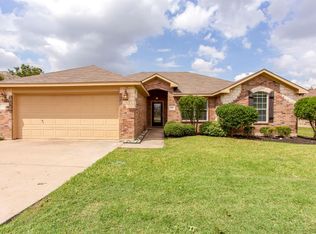 313 Village Pkwy, Crowley, TX 76036