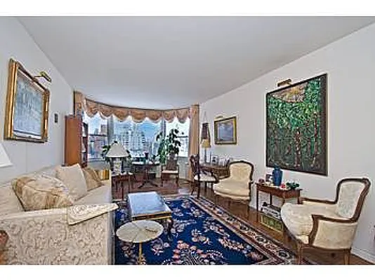 Rented by Rachmani Corporation | media 26