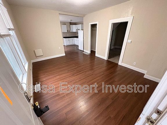 2nd image of 2506 Miner St Unit 1