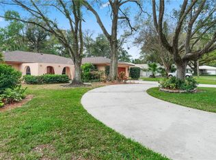 506 Crestover Dr, Temple Terrace, FL 33617