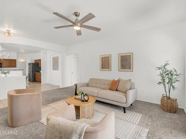 1917 W Calle Dos Rios, Tucson, AZ 85746