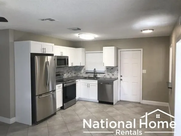 10491 109th St, Seminole, FL 33778