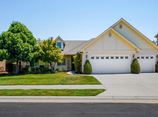 1927 N Karen Ave, Clovis, CA