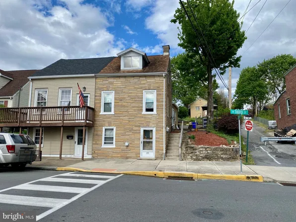 203 N 3rd St, Hamburg, PA 19526