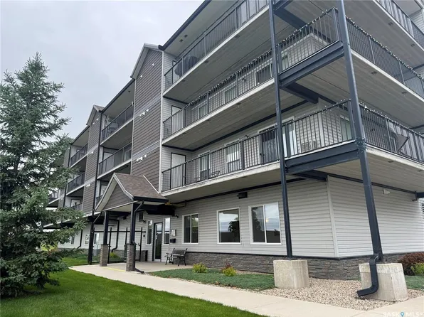 UNIT 201-135 Beaudry CRESCENT, Martensville, SK S0K 2T1