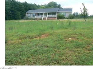 371 Hopper Rd, Mayodan, NC 27027