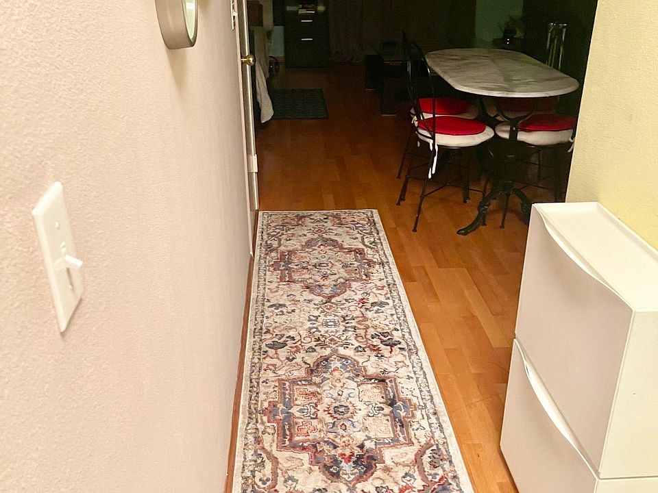 Entrance to Main floor
