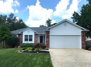 118 Dunwoody Dr, Glen Carbon, IL