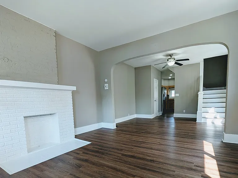 706 Kolping Ave — Photo 2