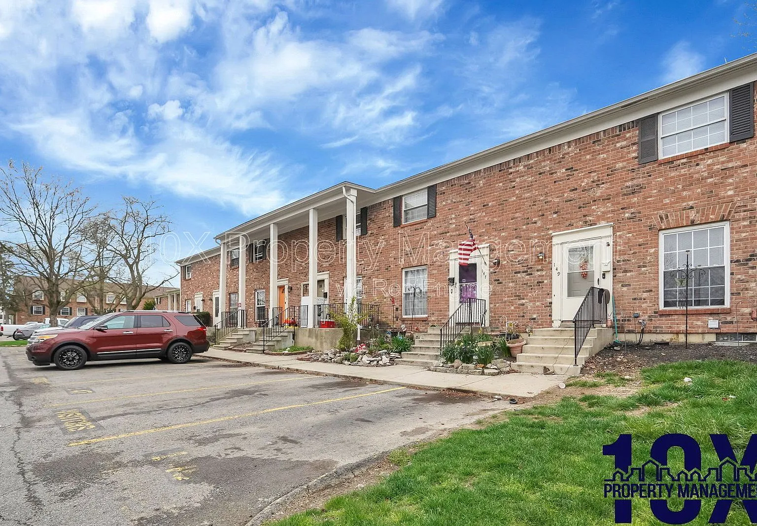 3 bed, 1.5 bath, 1140 sqft, $1,400 — Photo 1