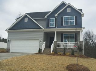230 Ironwood Dr, Thomasville, NC 27360