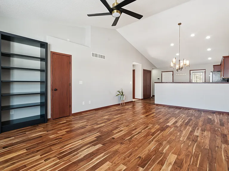 3237 English Cove Ln — Photo 8