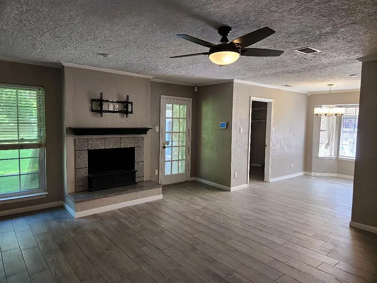2322 Deer Valley Dr — Photo 19