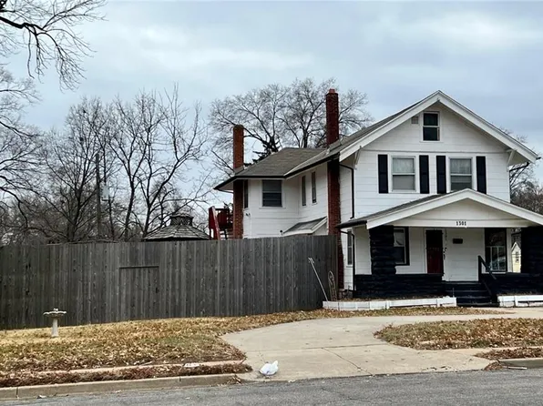 1301 E 75th St, Kansas City, MO 64131