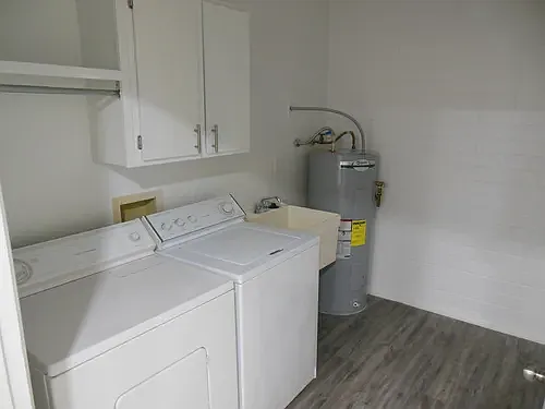 East View Apartments — Photo 17