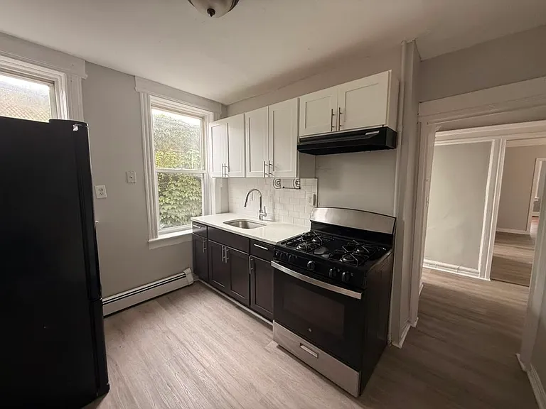 40 Coit St #1 — Photo 2