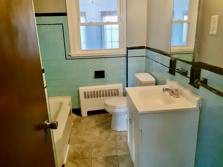 1125 Smith St — Photo 6