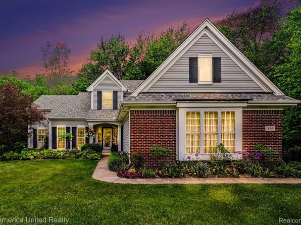 854 Weeping Willow Dr, Howell, MI 48843