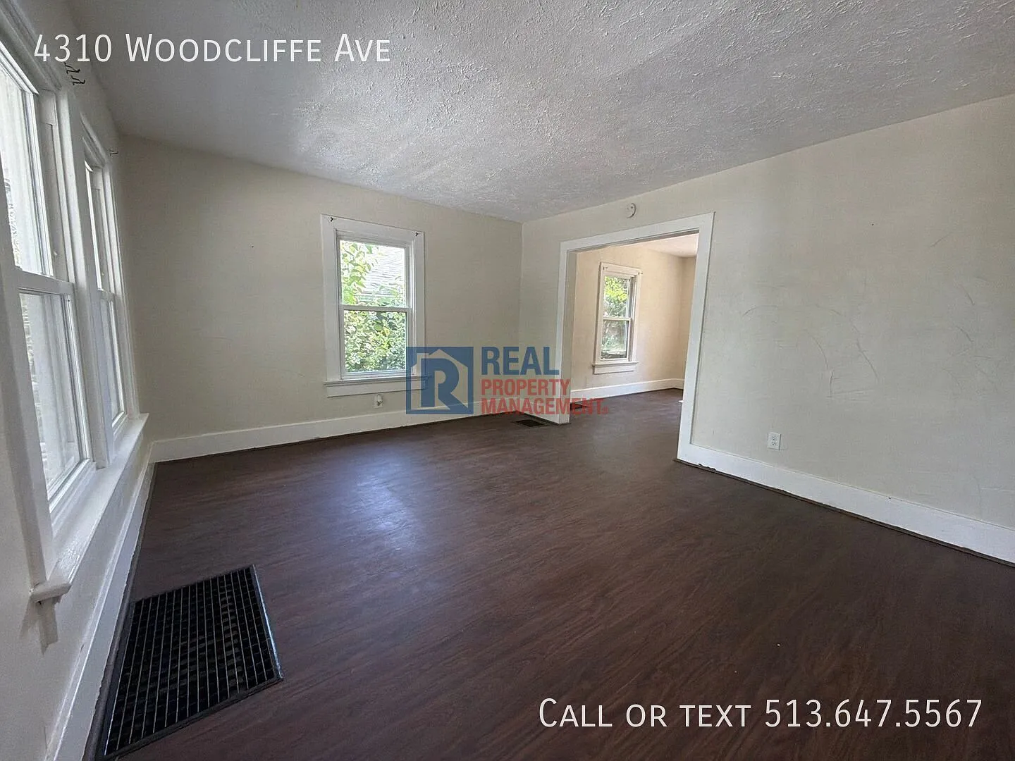 Charming 2-Bedroom Home with Fenced Yard, Deck & Hardwood Floors — Photo 3