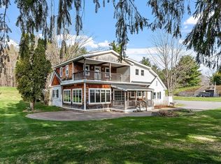 25 Maple St, Pepperell, MA 01463