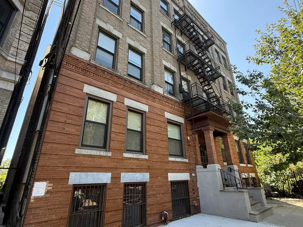 102 Ogden Avenue image 31 of 33