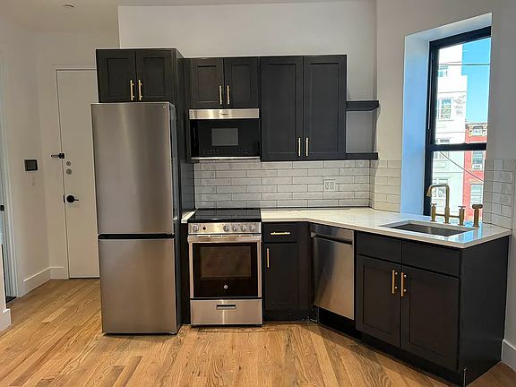 3rd image of 349 Broadway #6