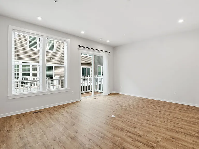 8178 Red Hook St — Photo 6