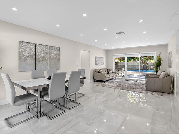 3rd image of 3751 NE 5th Avenue