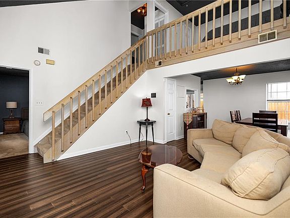 5th image of 197 Gate House Rd