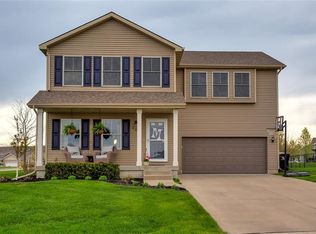 305 SE Sagewood Cir, Waukee, IA 50263