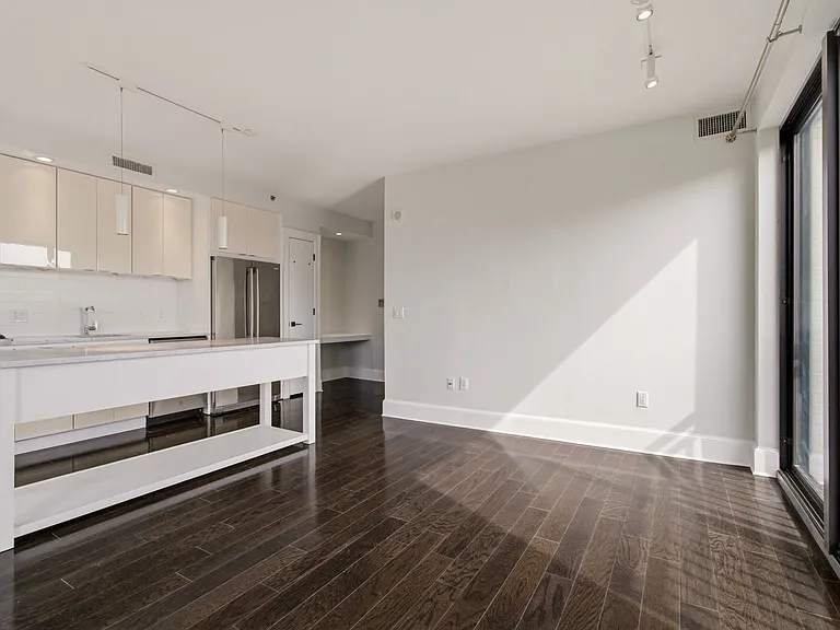 1011 M St NW #504 — Photo 13