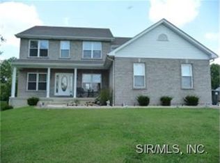 161 Gall Rd, Columbia, IL 62236