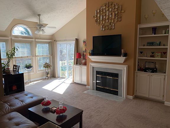 2nd image of 12001 Ridge Knoll Dr Unit 810A