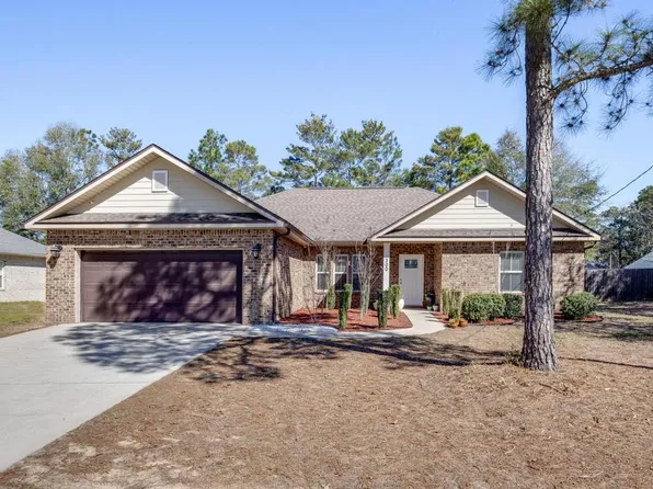 300 Island Dr, Crestview, FL 32536