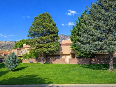 13270 Candelaria Rd NE, Albuquerque, NM, 87112