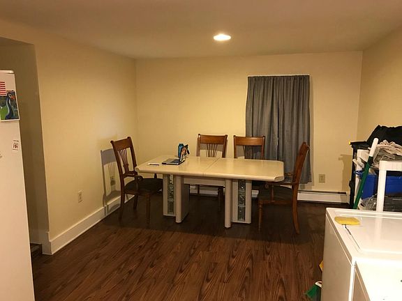 3rd image of 43 Ash St