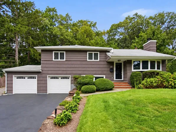 47 Grist Mill Lane, Huntington, NY 11743