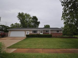 455 Jana Dr, Florissant, MO