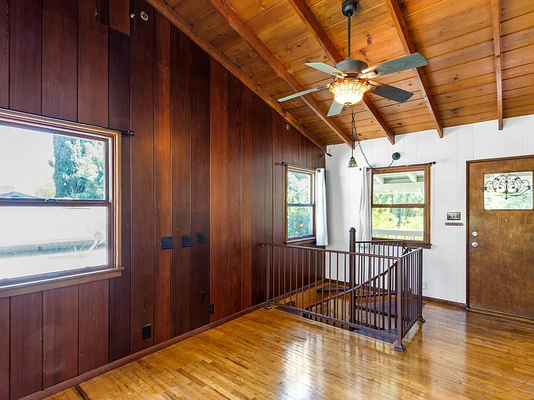 300 Old Ranch Rd — Photo 24